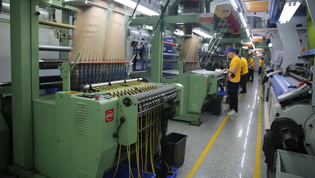 草莓污视频下载服装草莓视频污在线——优良服务客户，制作高质量产品