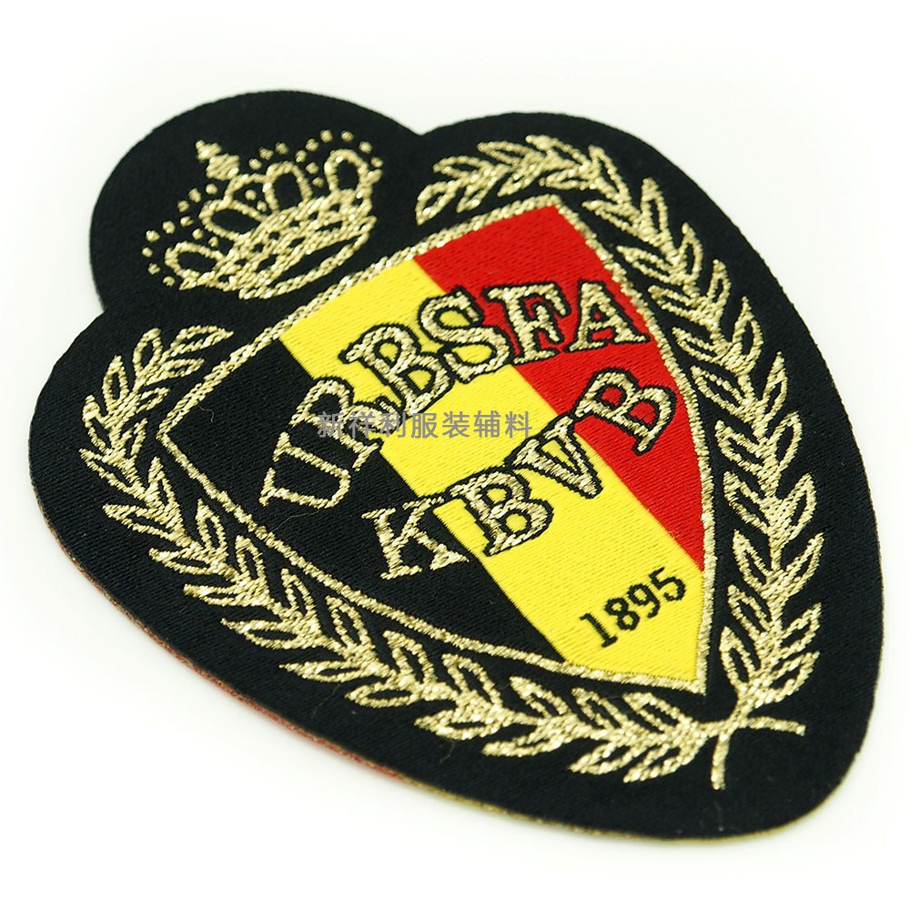 东莞厂家服装织标新款金丝领标金线银线织唛服装草莓视频污在线批发可设计