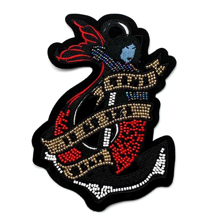 东莞厂家批发新款彩色钉珠绣 卡通动物绣花章服装草莓视频污在线钉珠服装装饰贴