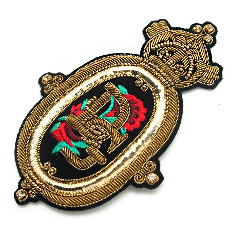 东莞厂家批发立体真金属丝印度绣英伦风肩章胸章服装箱包草莓视频污在线